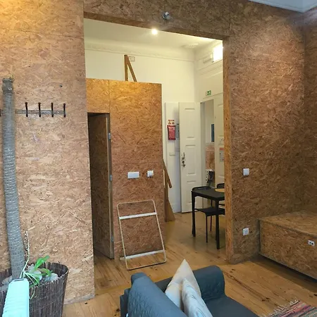 Train * Αβέιρο